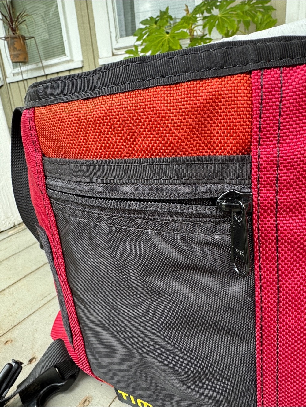 Timbuk2 Pink & Orange Messenger Bag - Picture 3 of 6